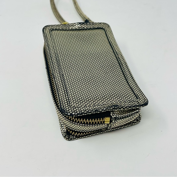 Juicy Couture Gold Wristlet Vegan Leather - Picture 10 of 16